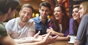 Sohbet Etmek: İnsan İlişkilerini Güçlendiren Dijital ve Gerçek Zamanlı Bağlantılar